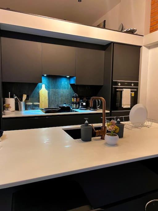 Cityzenretreat - Mezzanine Apartment Sleeps 4 Sheffield City Centre Extérieur photo